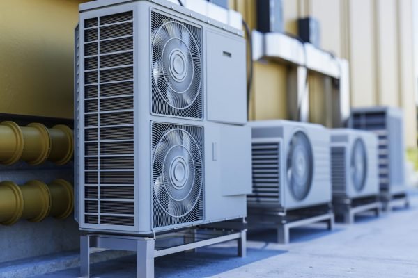 close up heat pump outside home (1)